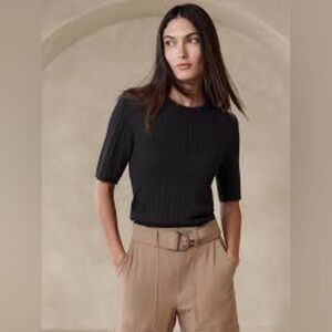 Banana Republic Black 100% Merino Wool 2/2 Sleeve Ribbed Sweater, Small‎